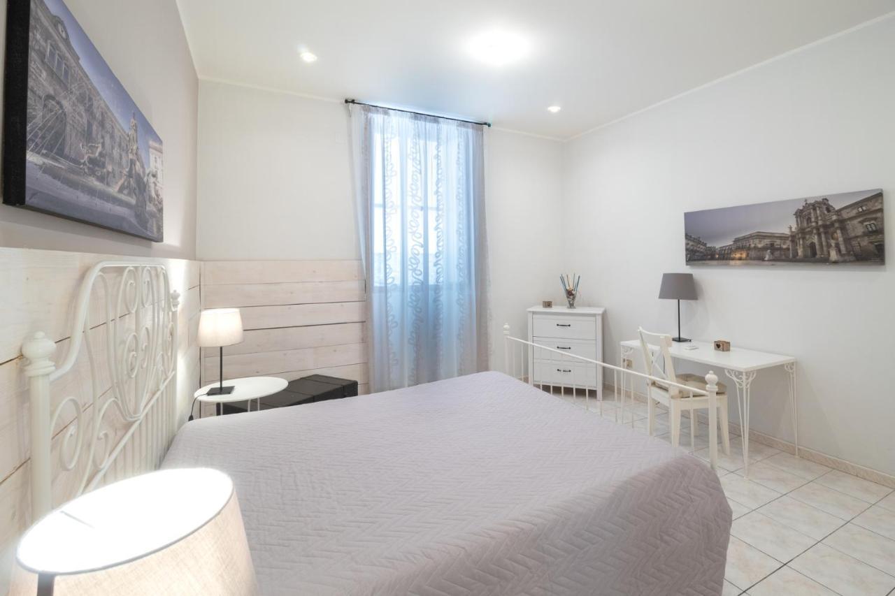 Syracuseapartments Il Piave Di Siracusa Appartamento Per 6 Persone Vicino Ad Ortigia A 200M Dal Mare Екстериор снимка