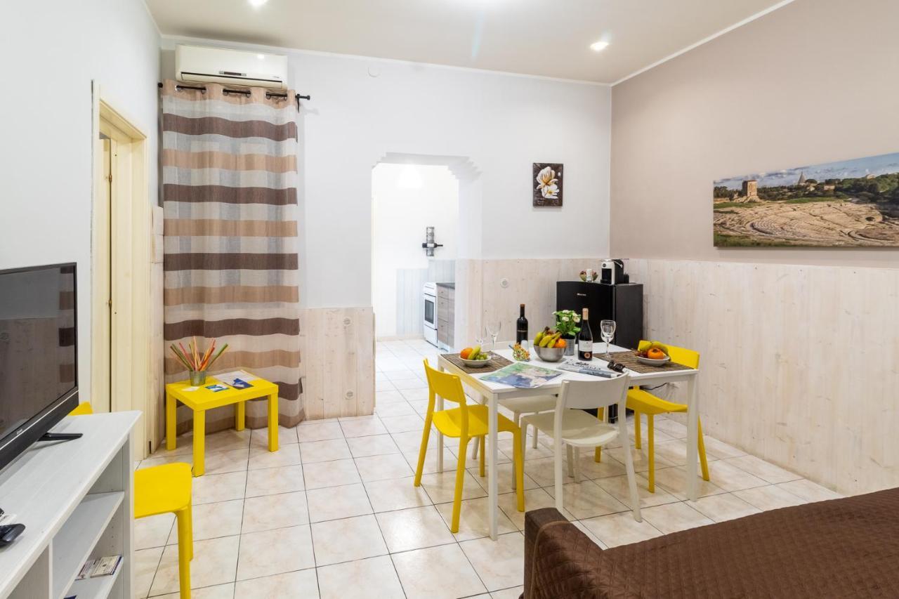 Syracuseapartments Il Piave Di Siracusa Appartamento Per 6 Persone Vicino Ad Ortigia A 200M Dal Mare Екстериор снимка