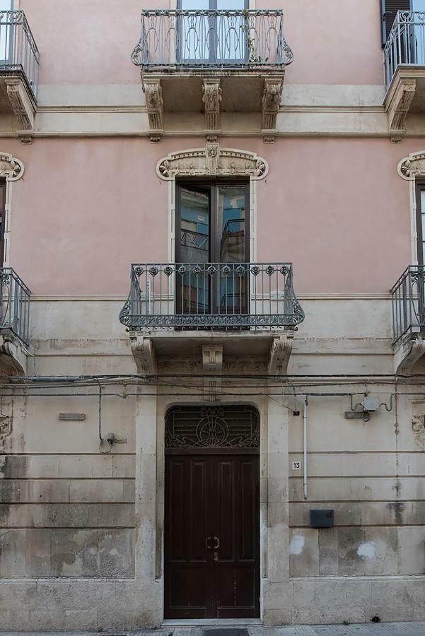 Syracuseapartments Il Piave Di Siracusa Appartamento Per 6 Persone Vicino Ad Ortigia A 200M Dal Mare Екстериор снимка